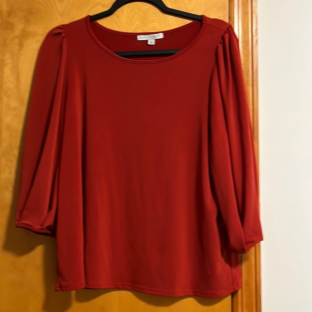 Like new blouse with 3/4 sleeves